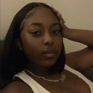 Meet your Posher, Jayah